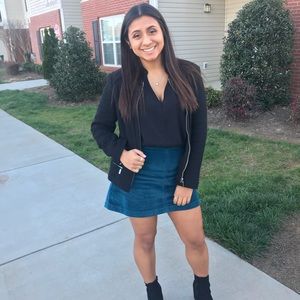 Meet your Posher, Leanna